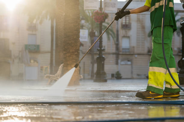 Best Garage Pressure Washing  in Crewe, VA