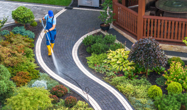 Why Choose Our Certified Pressure Washing Experts for Your Project Needs in Crewe, VA?